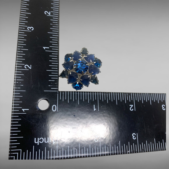Vintage 1960's Blue Crystal Domed Cluster Clip On Earrings Runway Couture Carded - Picture 5 of 6